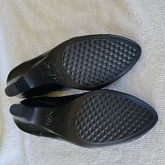AEROSOLES black leather heels. 3" heel. NWOT - Picture 3 of 5